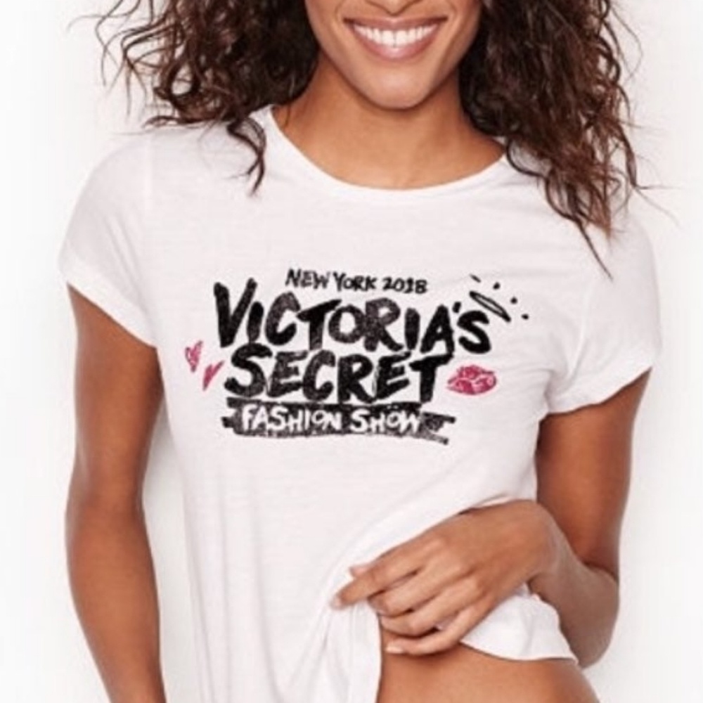 NWT Victoria Secret Fashion Show Tee